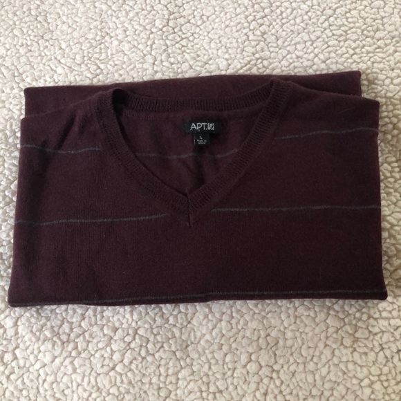 Long Sleeve Sweater - Picture 4 of 4